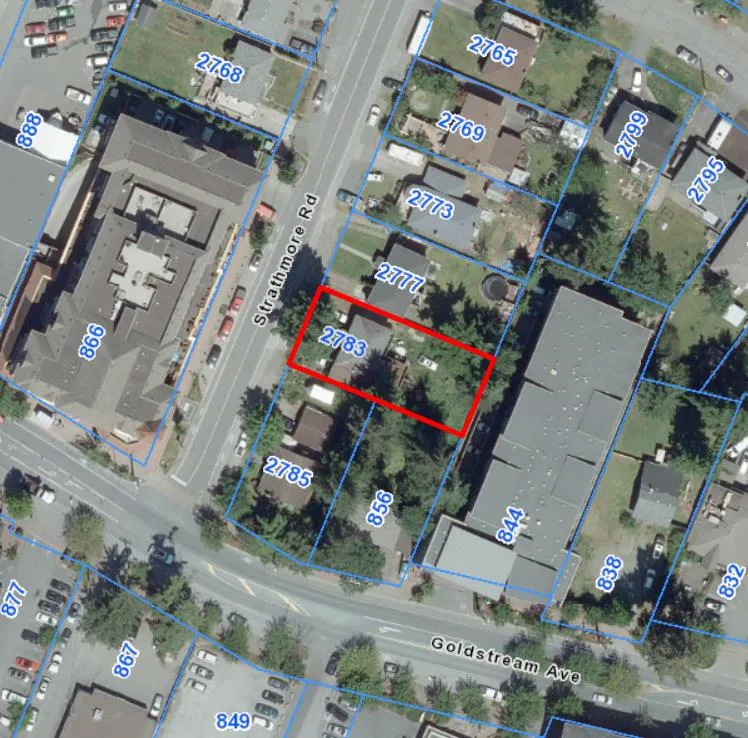 Where it is: 2783 Strathmore Road grounding-wire easement
