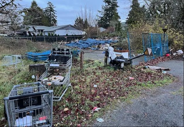Property photos of 840 Arncote Avenue and site debris (pages with site images)