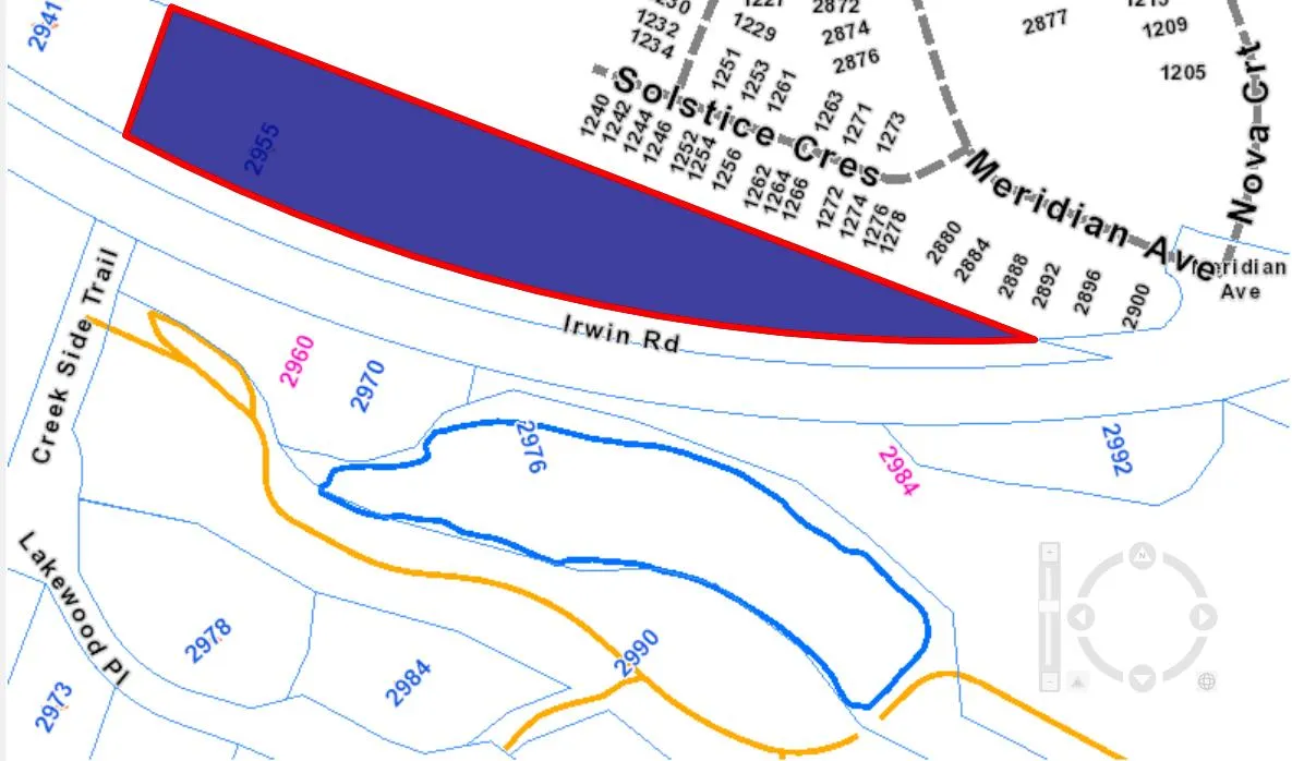 Subject parcel highlighted with surrounding trail system around Paradise Ponds Park