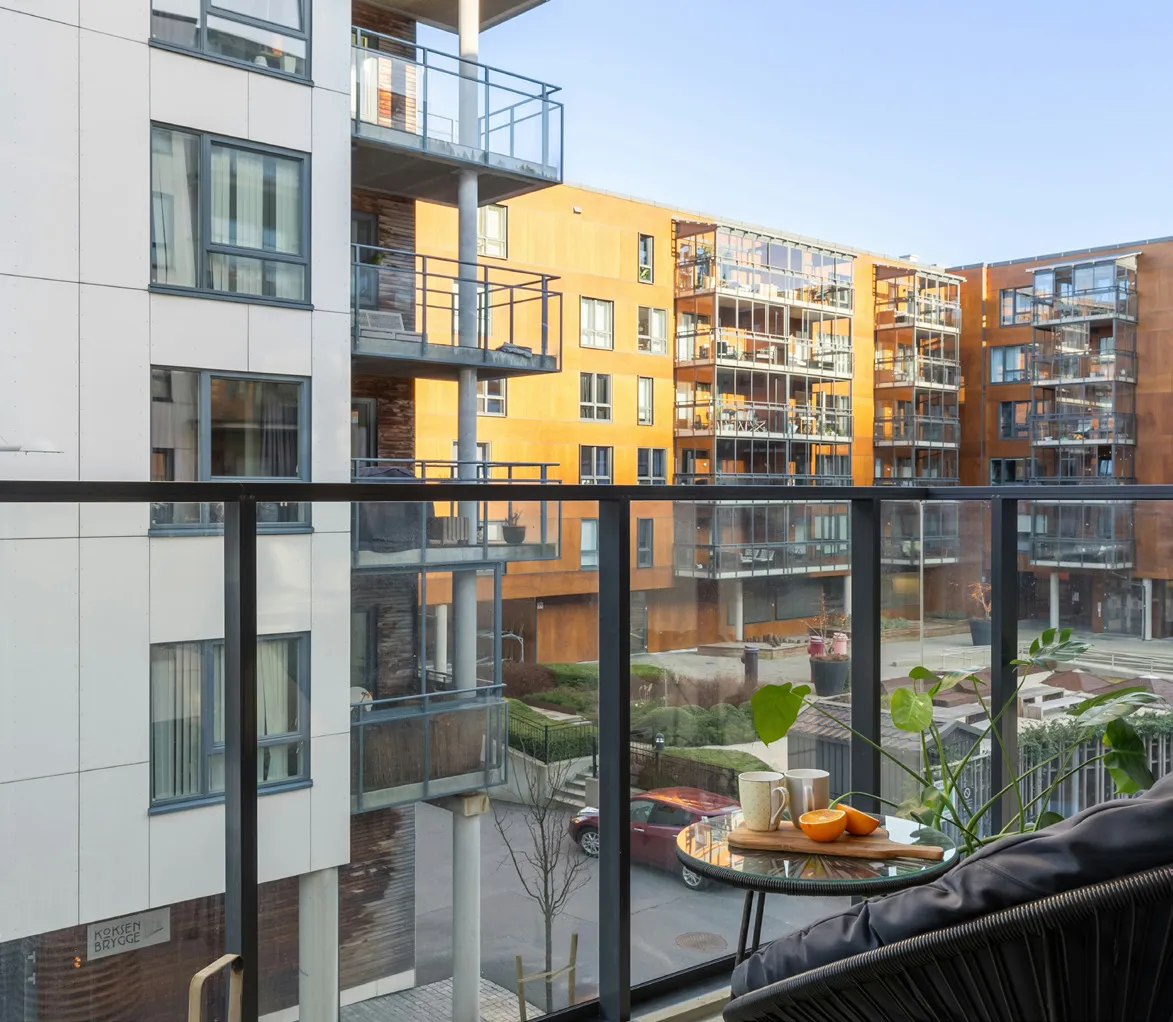 Infill development addressing a gap in the urban fabric.